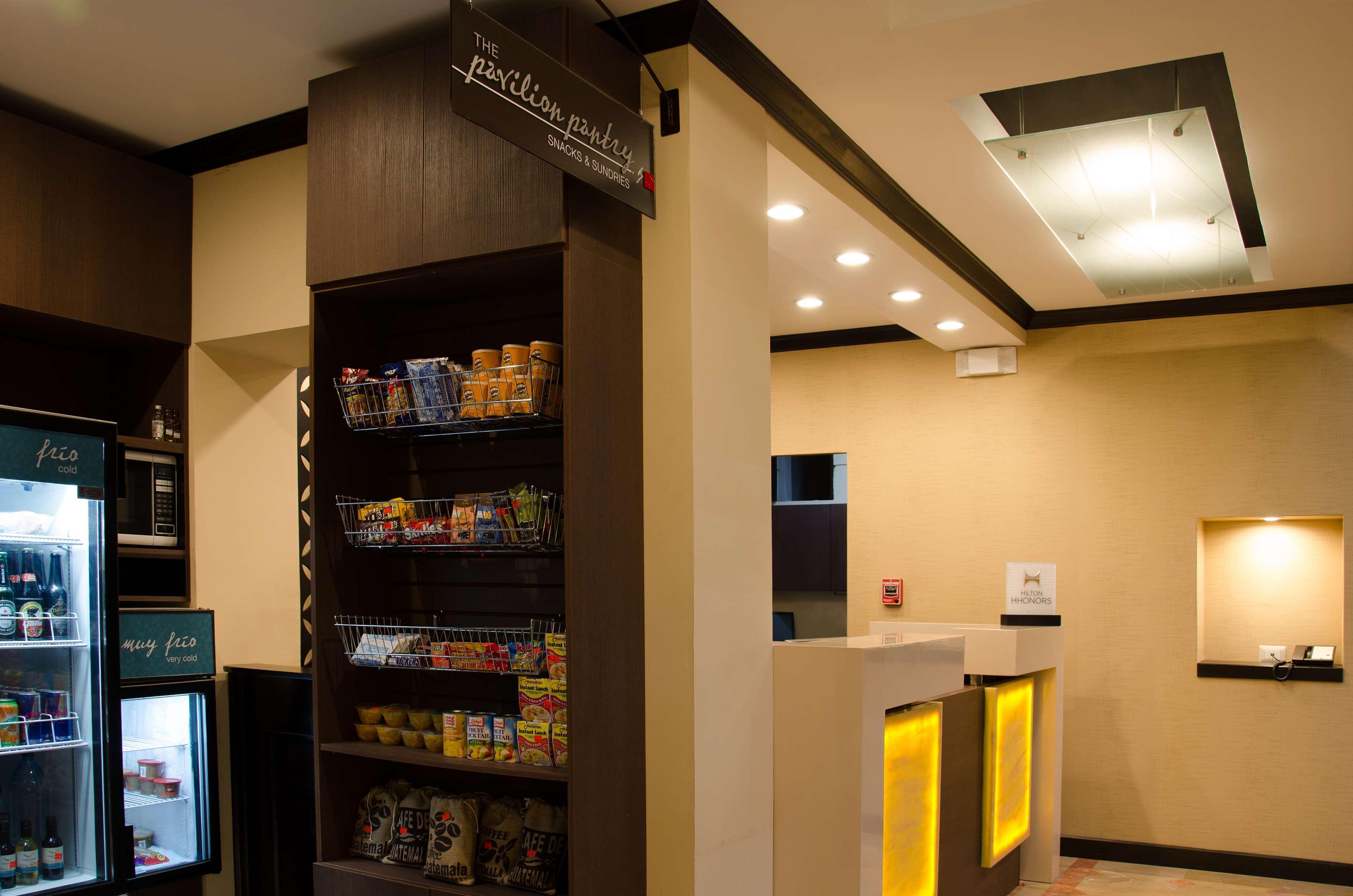 Hilton Garden Inn Guatemala City Exteriör bild