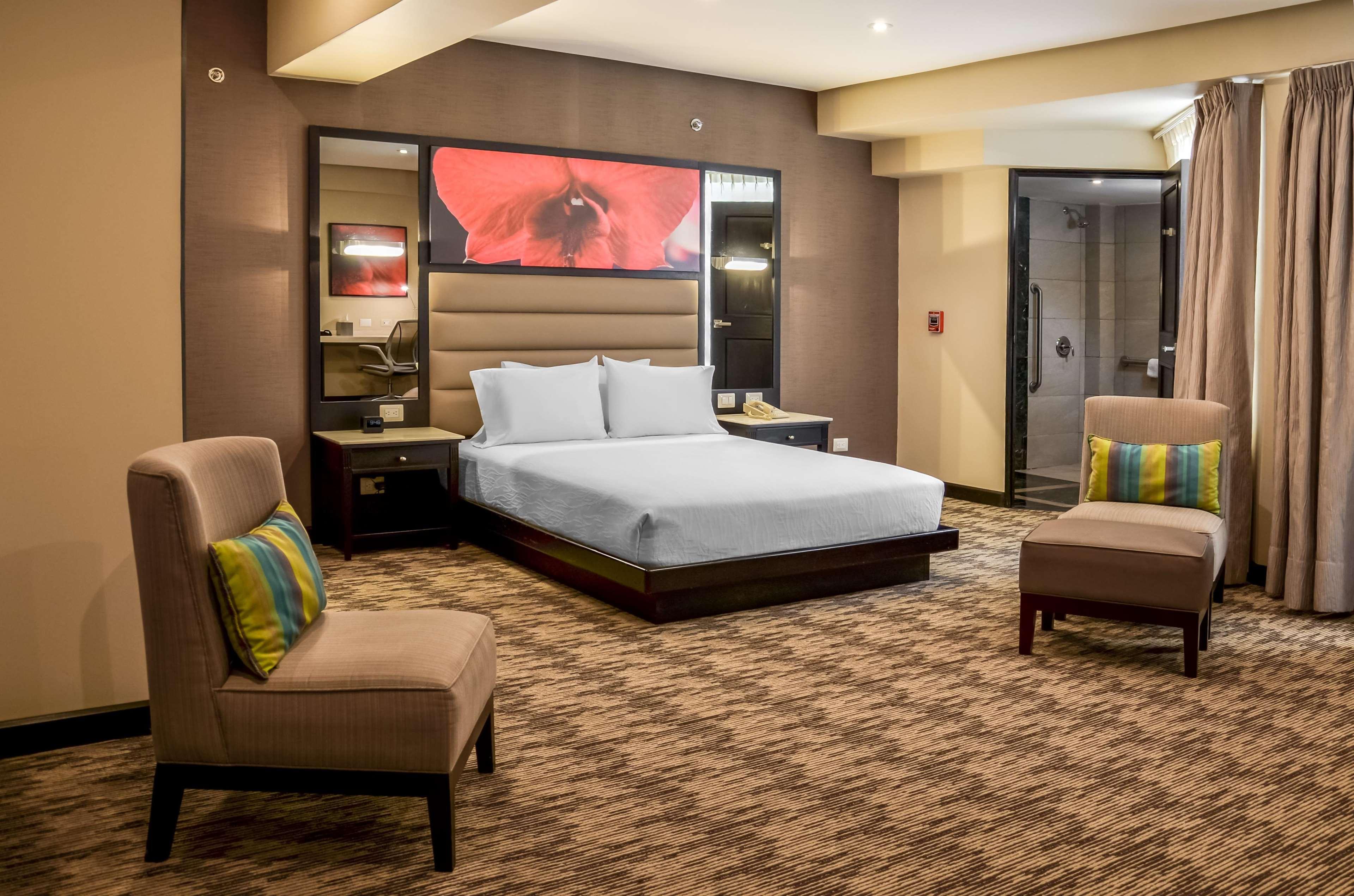 Hilton Garden Inn Guatemala City Exteriör bild