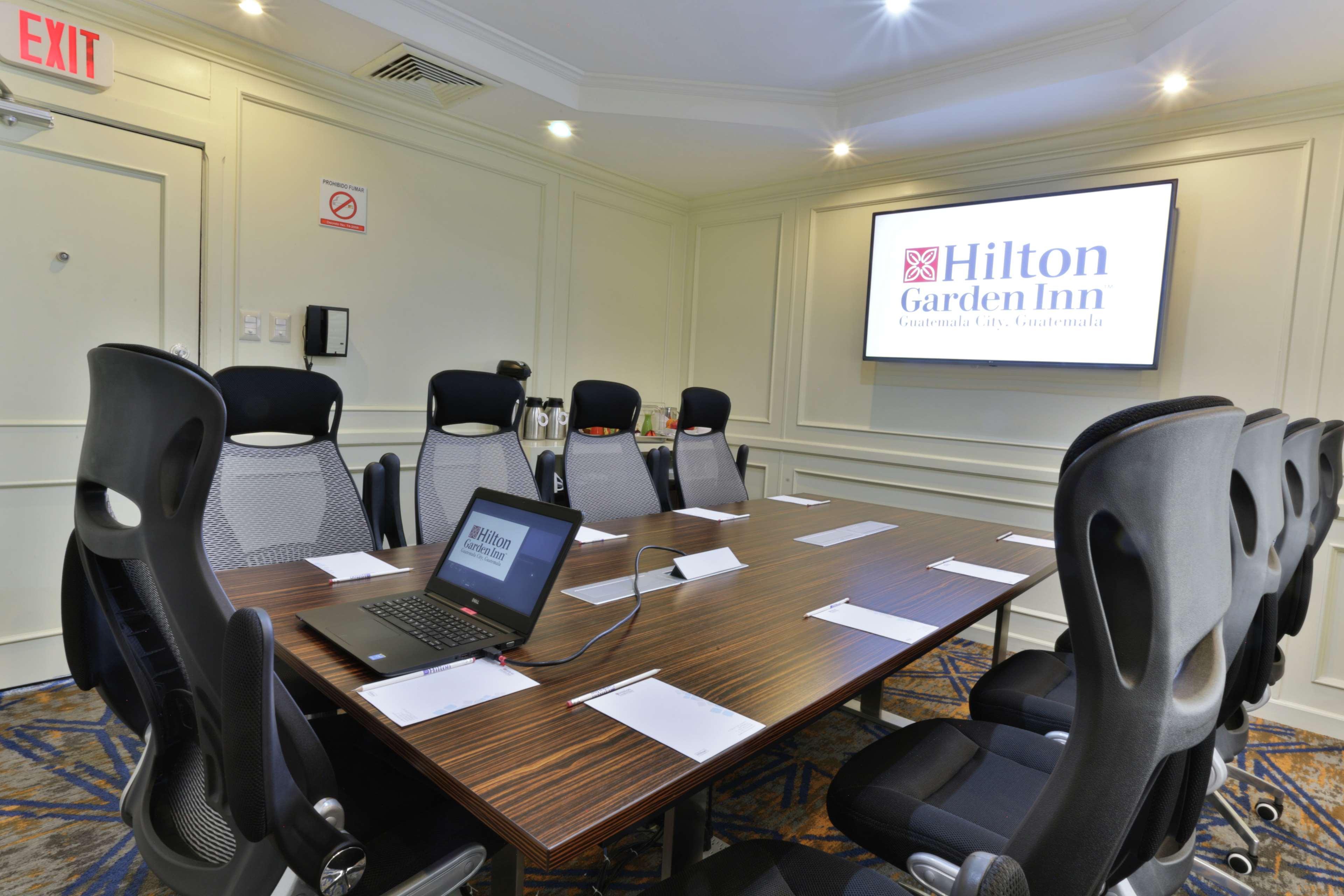 Hilton Garden Inn Guatemala City Exteriör bild
