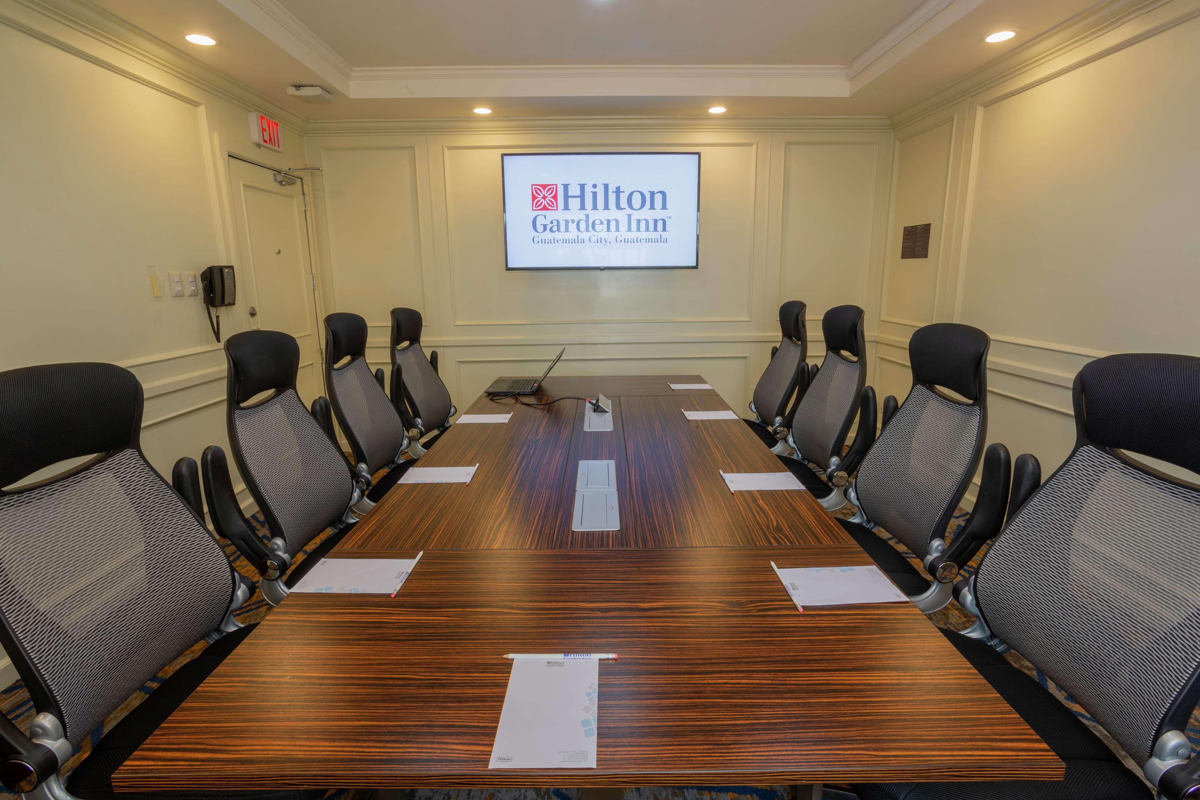 Hilton Garden Inn Guatemala City Exteriör bild