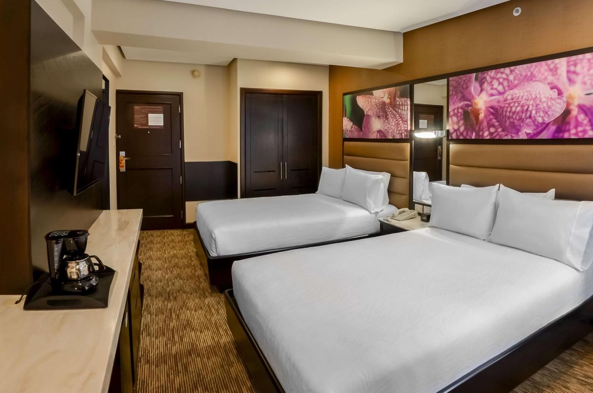 Hilton Garden Inn Guatemala City Exteriör bild